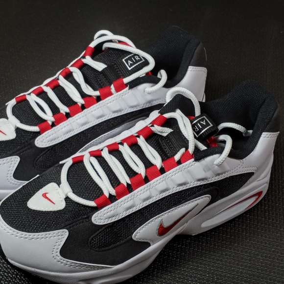 Nike Air Max Triax [CD2053-105] Men Casual - Picture 7 of 10
